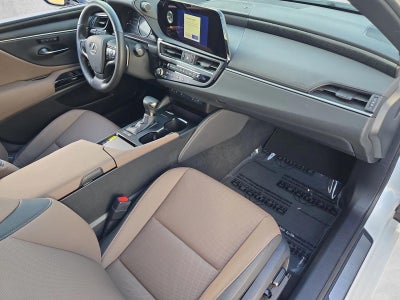 2025 Lexus ES 300h FWD