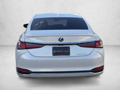2025 Lexus ES 300h FWD