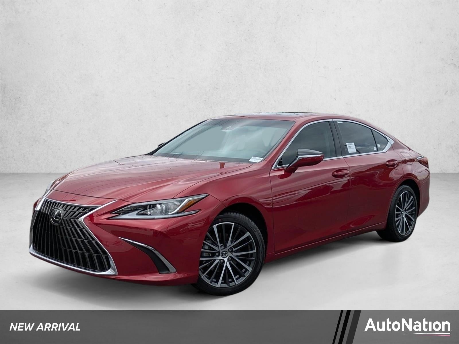 2025 Lexus ES 300h's photo