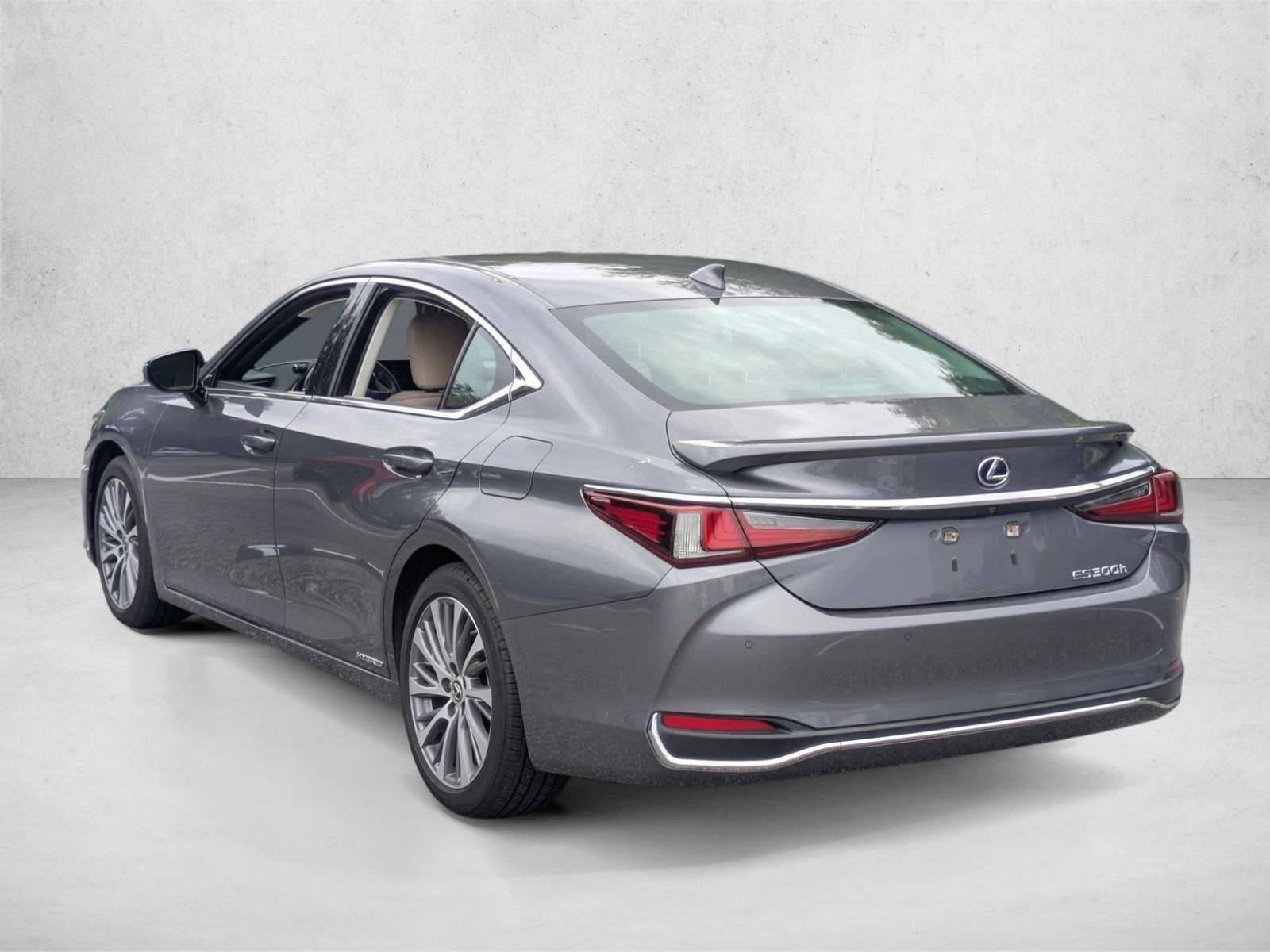 2021 Lexus ES 300h FWD