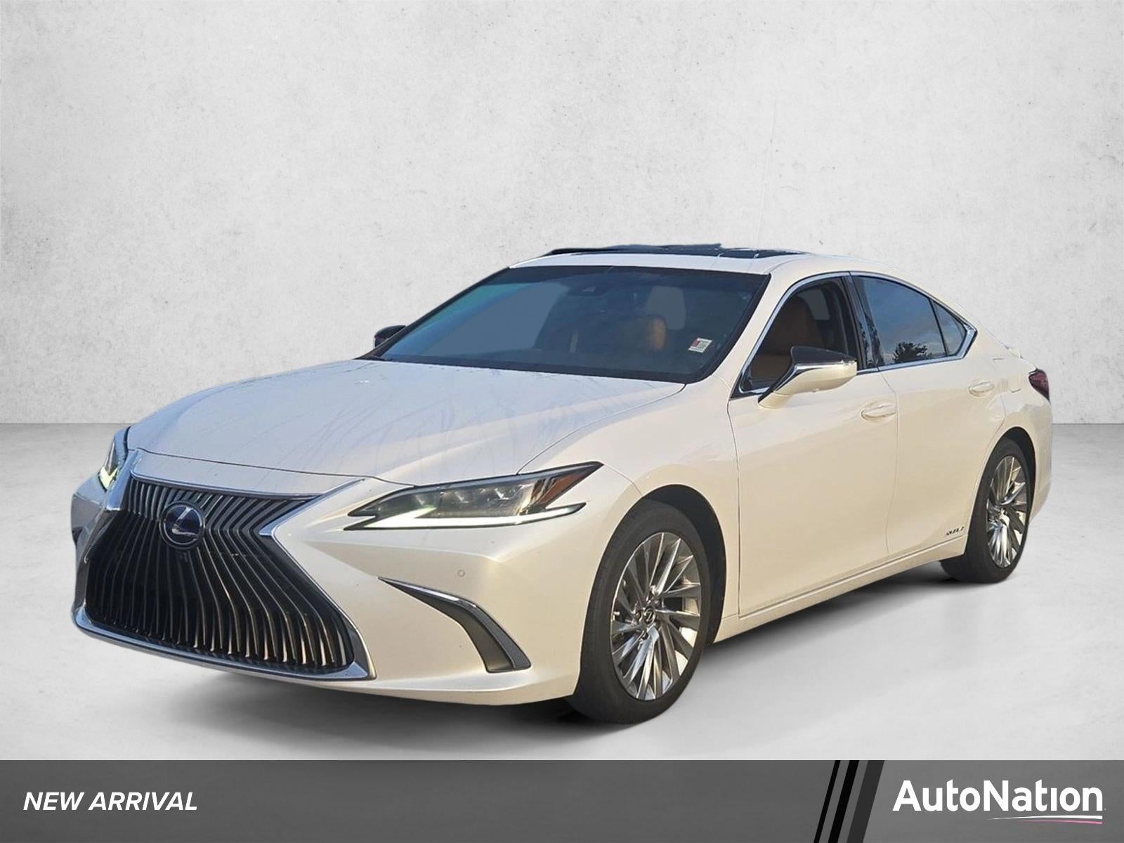 2021 Lexus ES 300h Ultra Luxury FWD