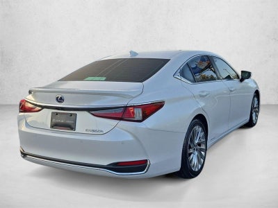 2021 Lexus ES 300h Ultra Luxury FWD