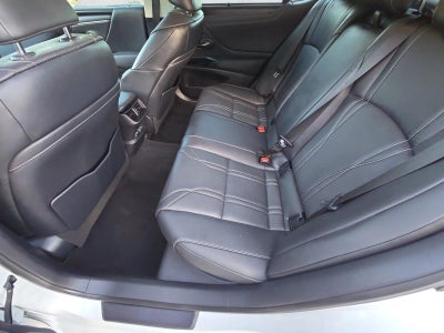 2024 Lexus ES 300h Ultra Luxury FWD