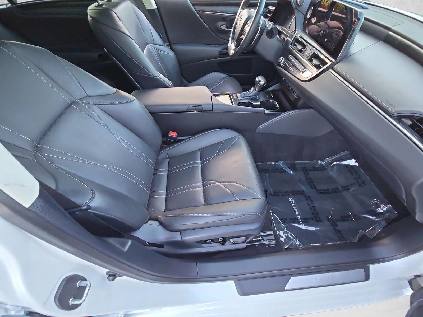 2024 Lexus ES 300h Ultra Luxury FWD
