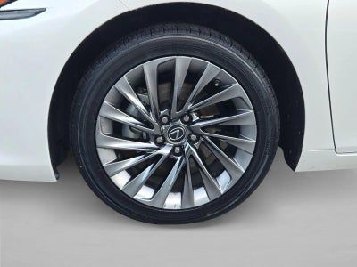 2024 Lexus ES 300h Ultra Luxury FWD