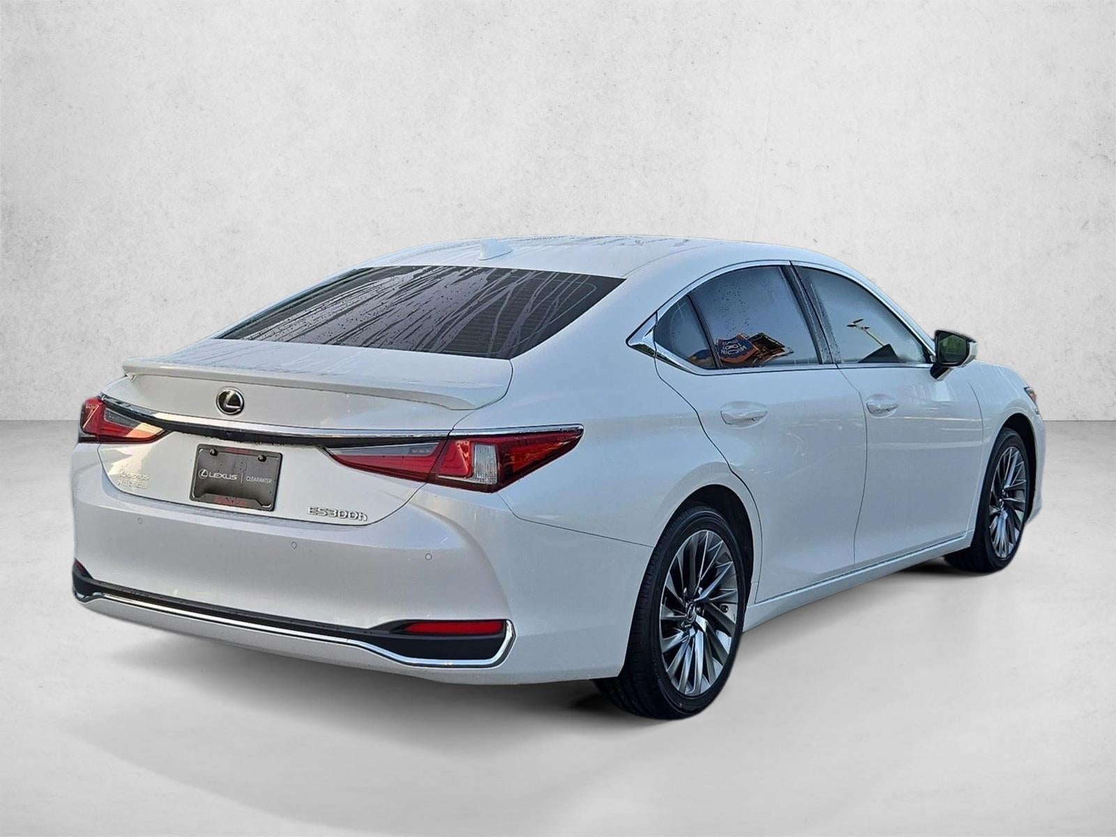2024 Lexus ES 300h Ultra Luxury FWD