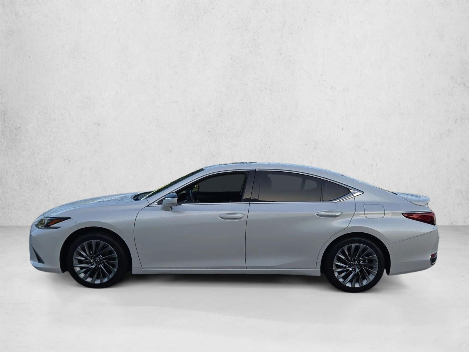 2024 Lexus ES 300h Ultra Luxury FWD