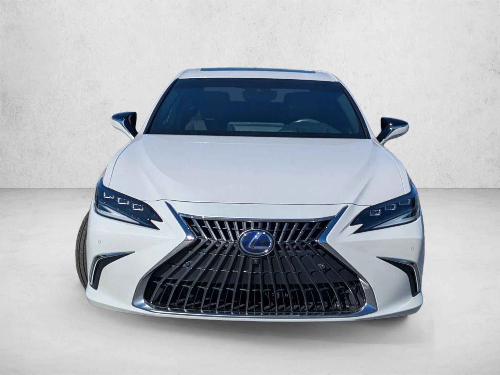 2022 Lexus ES 300h Ultra Luxury FWD