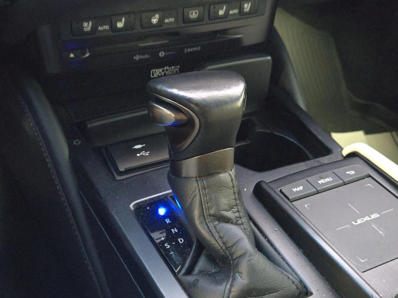 2022 Lexus ES 300h Ultra Luxury FWD