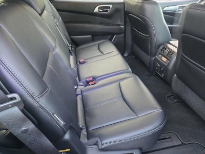 2019 Nissan Pathfinder FWD SL