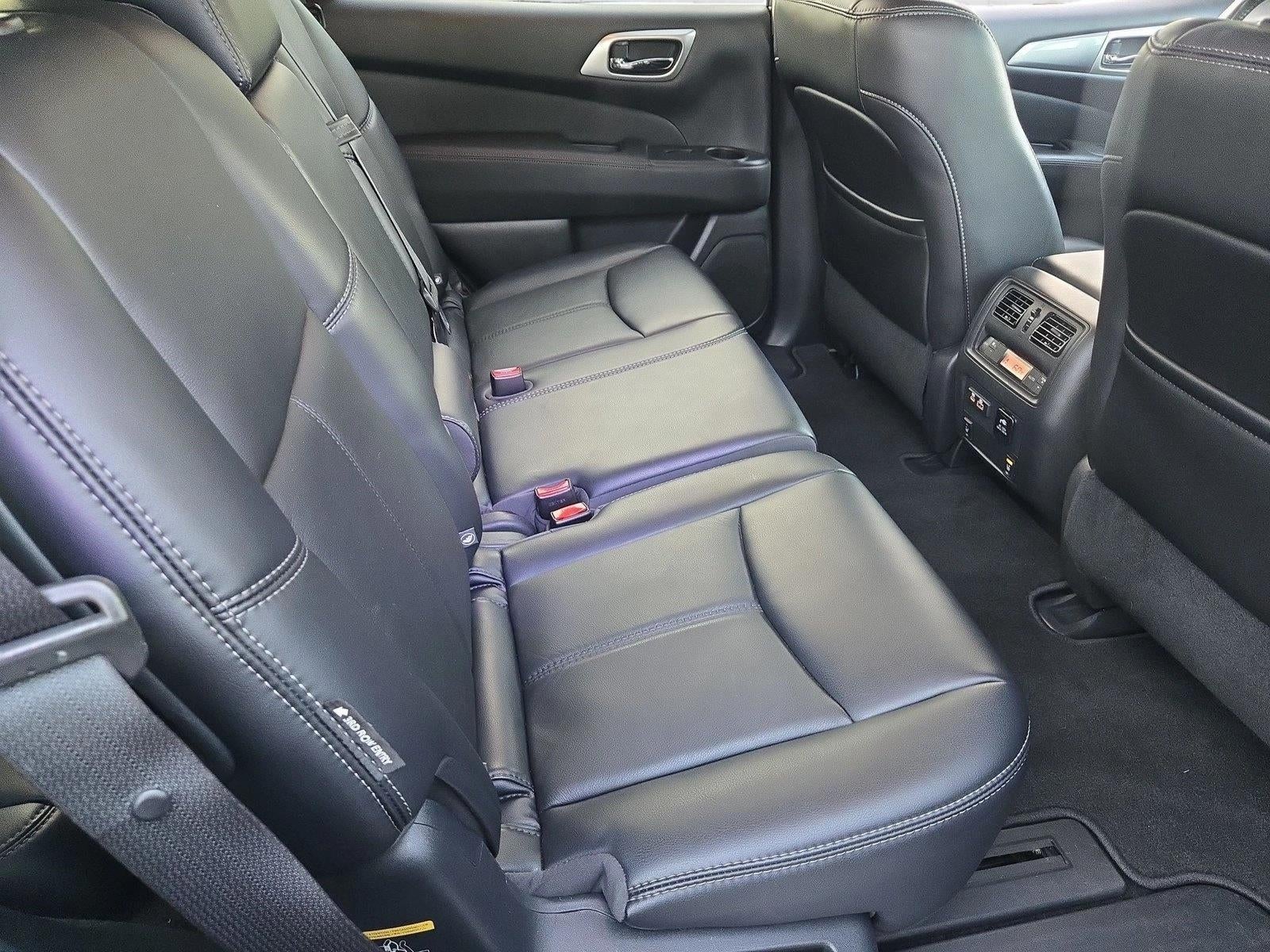 2019 Nissan Pathfinder FWD SL