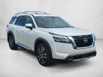 2024 Nissan Pathfinder Platinum 2WD