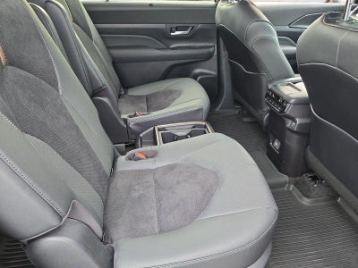 2026 Toyota Grand Highlander Hybrid MAX Limited AWD (Natl)