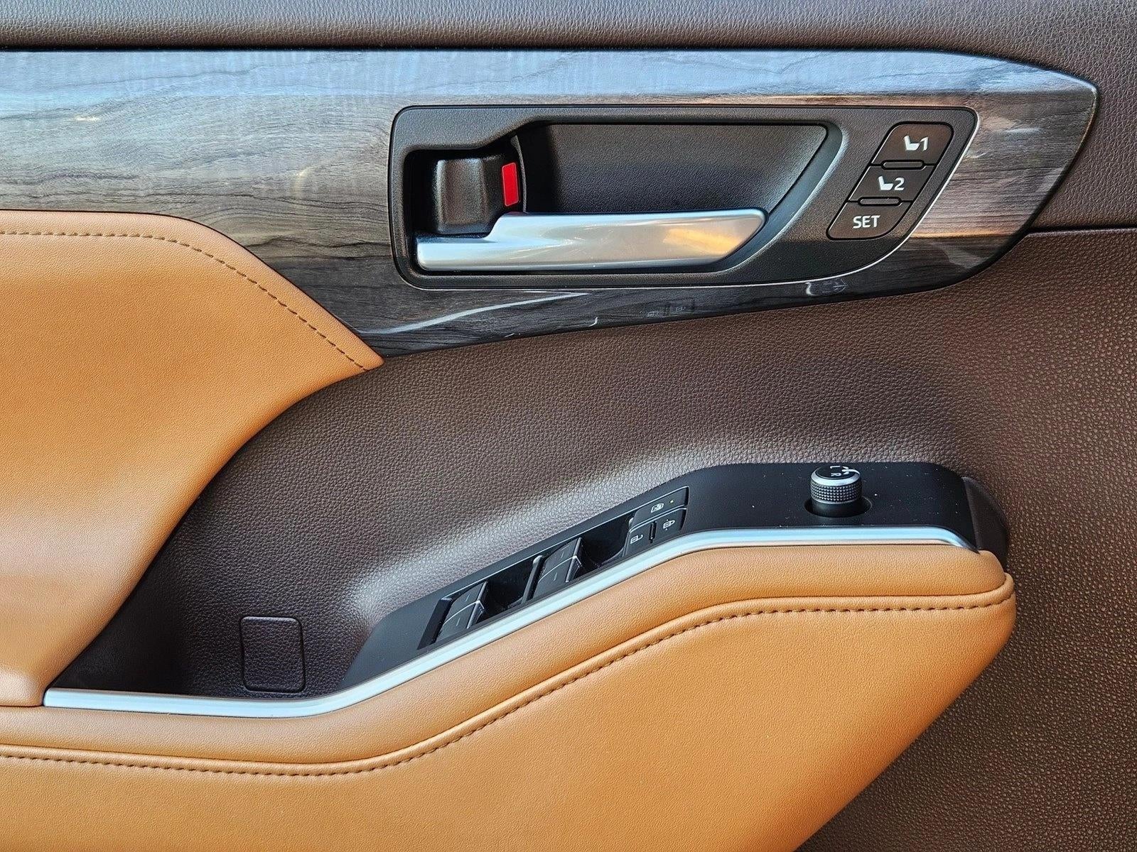 2021 Toyota Highlander Platinum FWD (Natl)