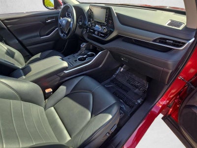 2021 Toyota Highlander XLE FWD (Natl)