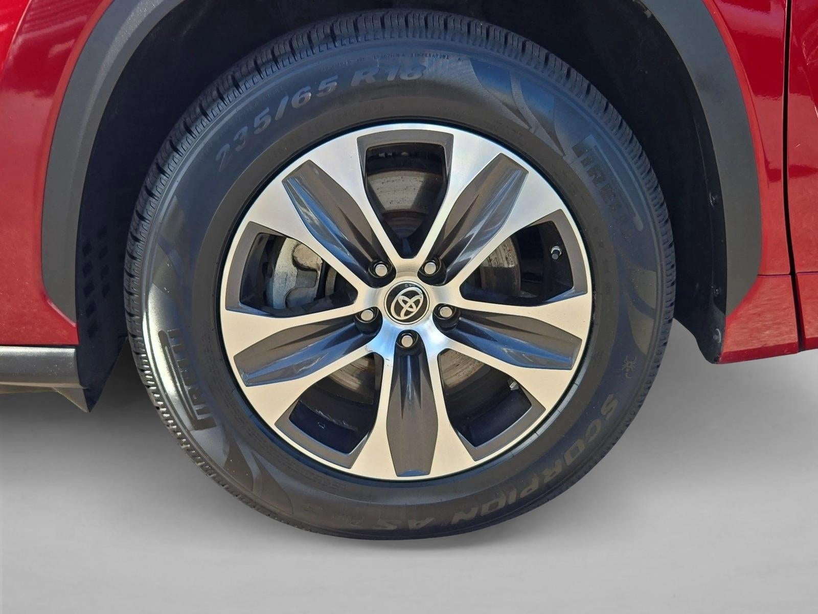 2021 Toyota Highlander XLE FWD (Natl)