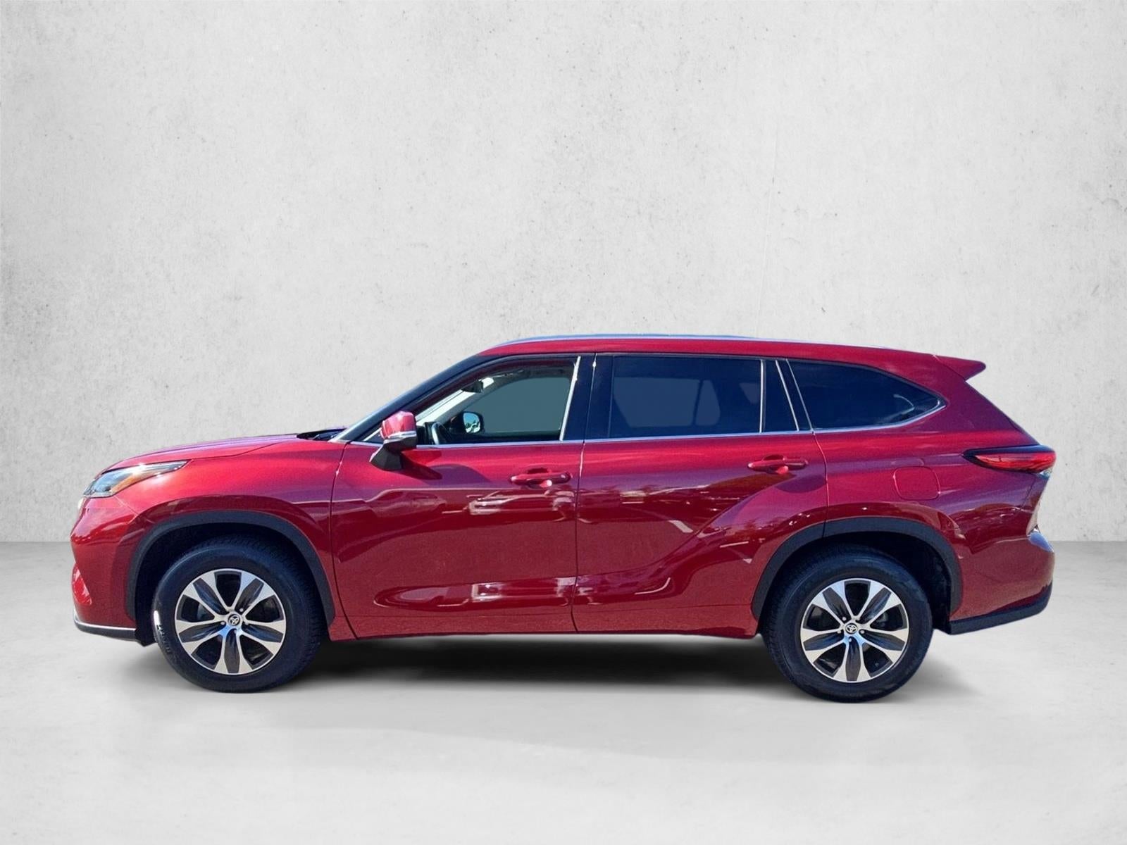 2021 Toyota Highlander XLE FWD (Natl)
