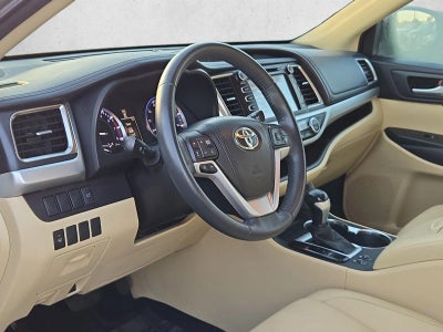 2016 Toyota Highlander FWD 4dr V6 XLE (Natl)