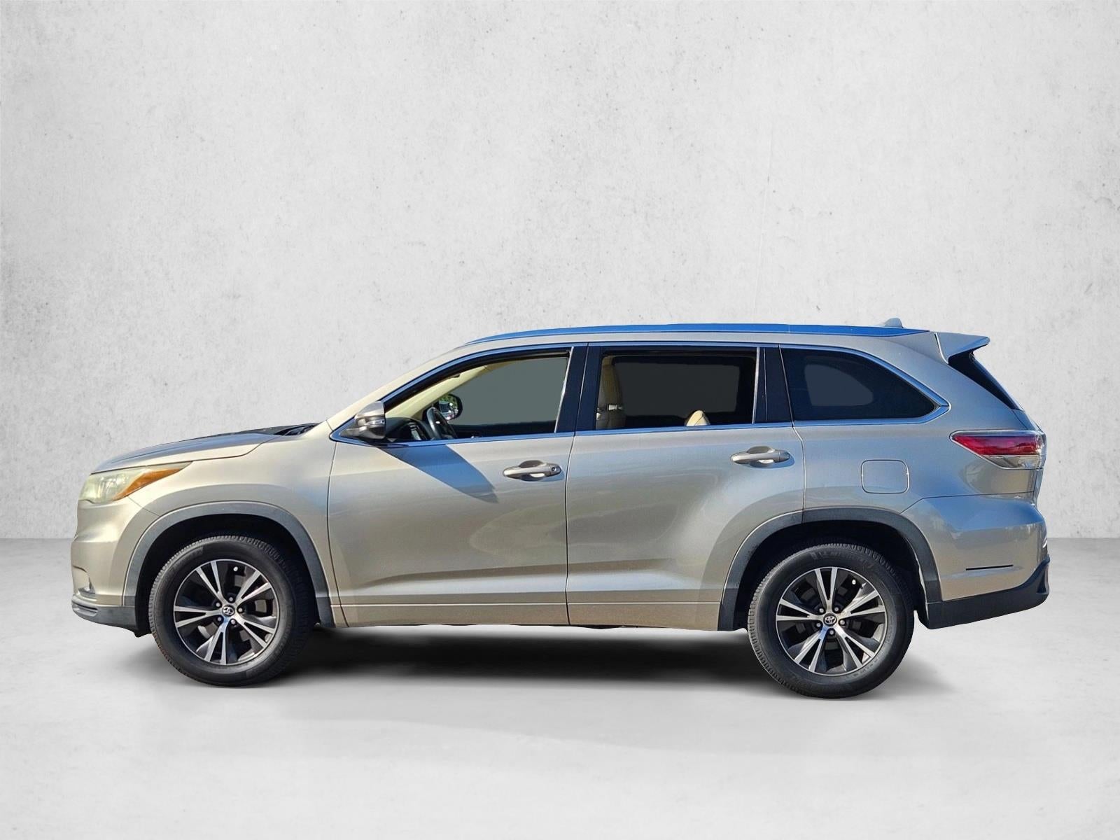 2016 Toyota Highlander FWD 4dr V6 XLE (Natl)