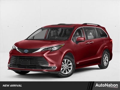 2024 Toyota Sienna XLE FWD 8-Passenger (Natl)