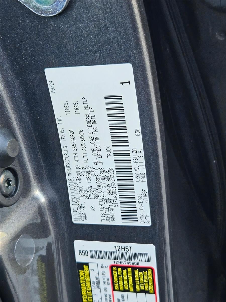 2025 Toyota Tundra 4WD 4WD Limited CrewMax 5.5' Bed (Natl)