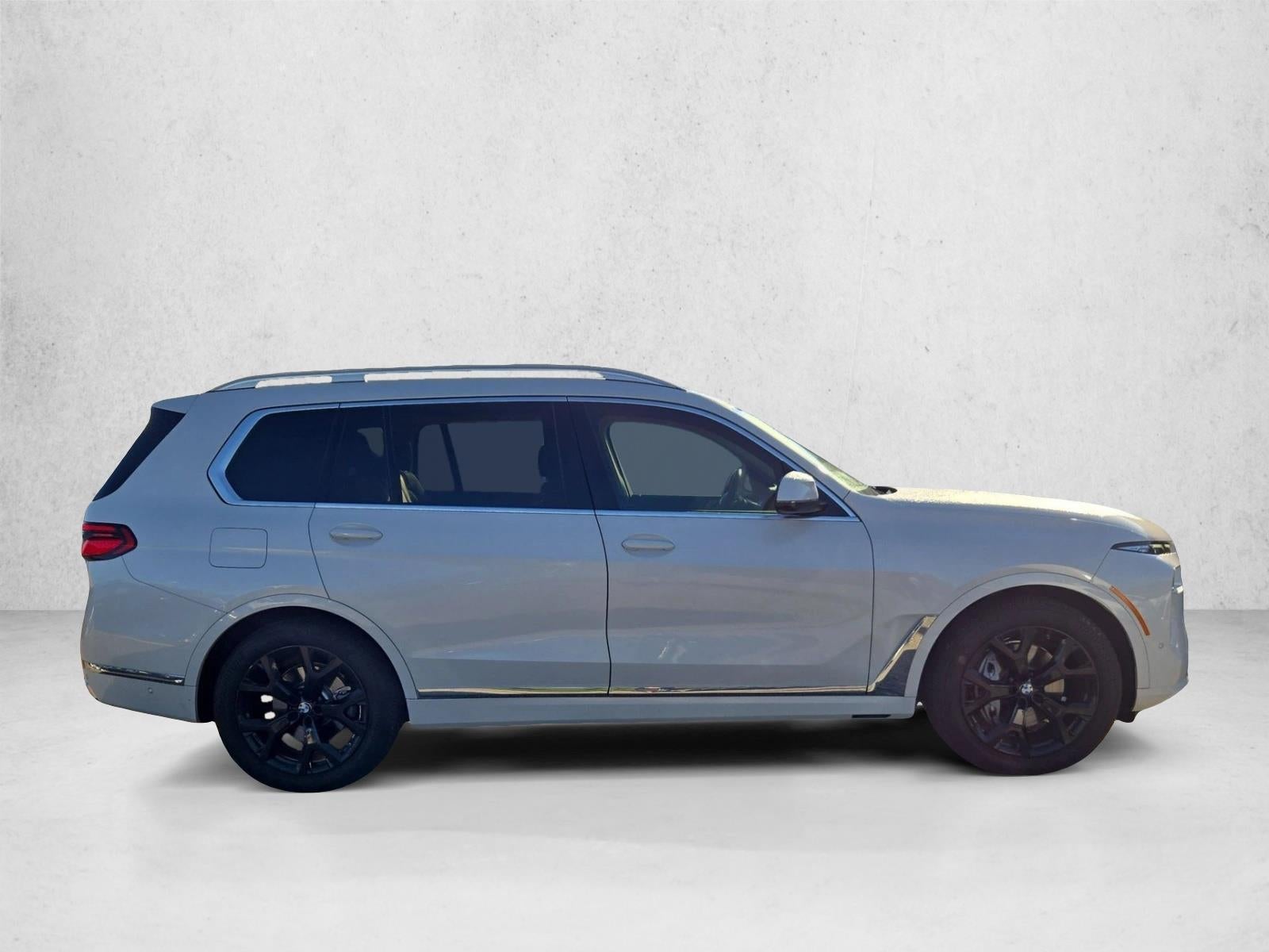 2025 BMW X7 xDrive40i Sports Activity Vehicle