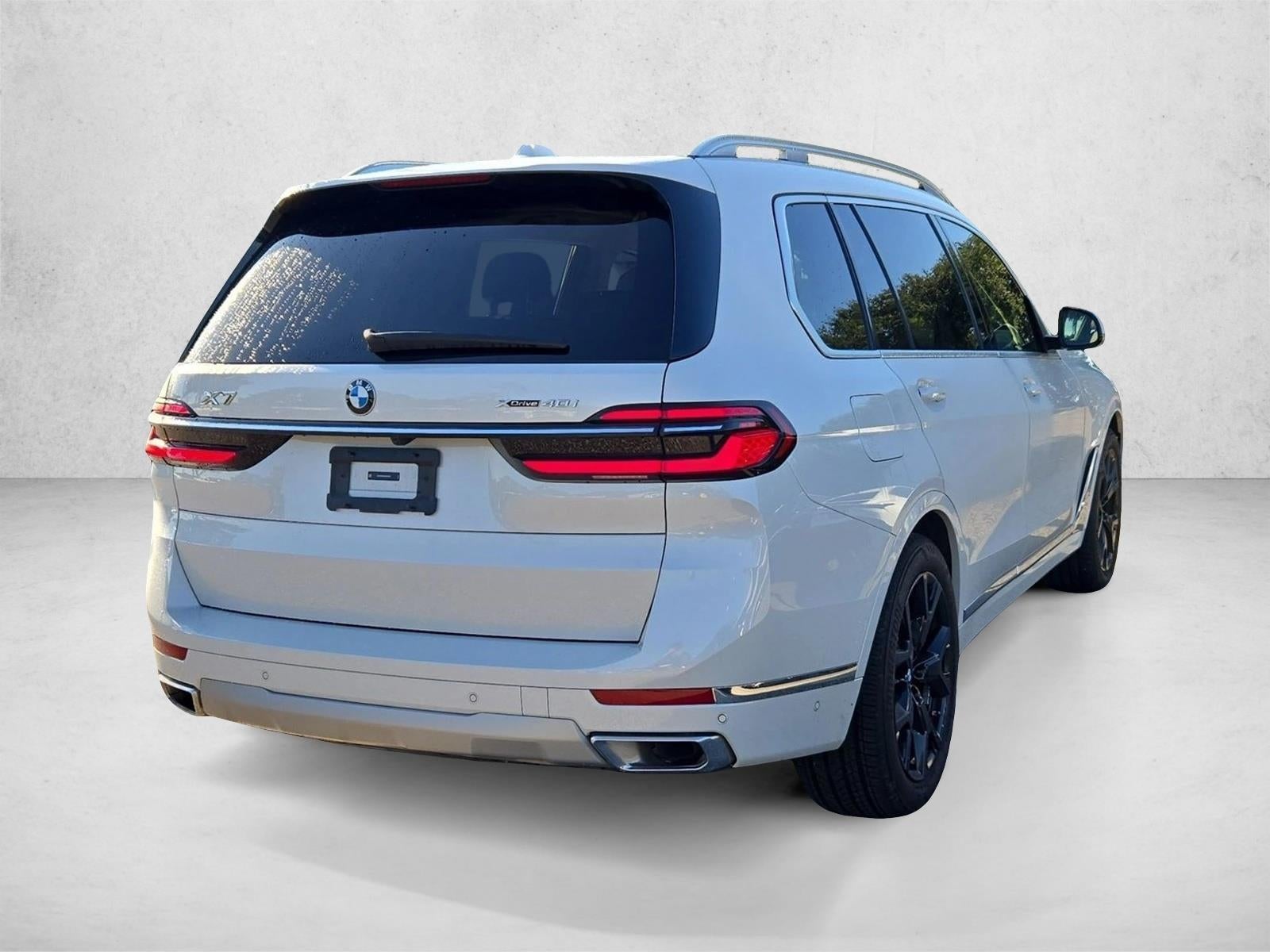 2025 BMW X7 xDrive40i Sports Activity Vehicle
