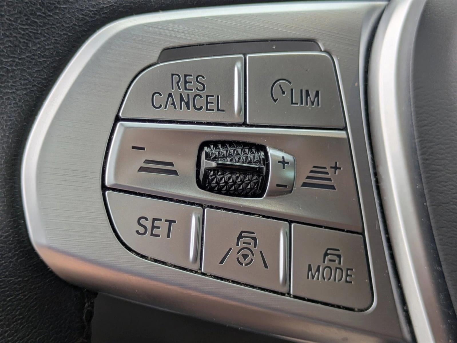 2022 BMW X7 xDrive40i Sports Activity Vehicle