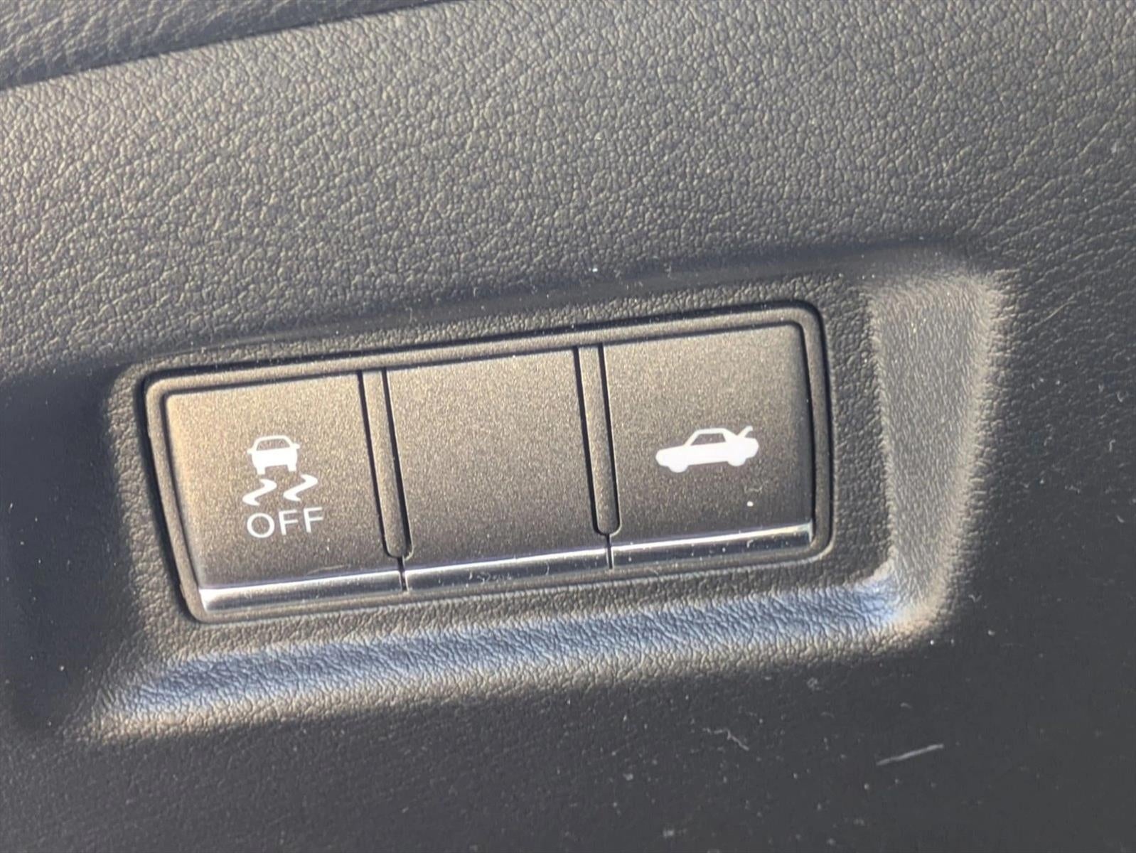 2022 INFINITI Q60 LUXE RWD