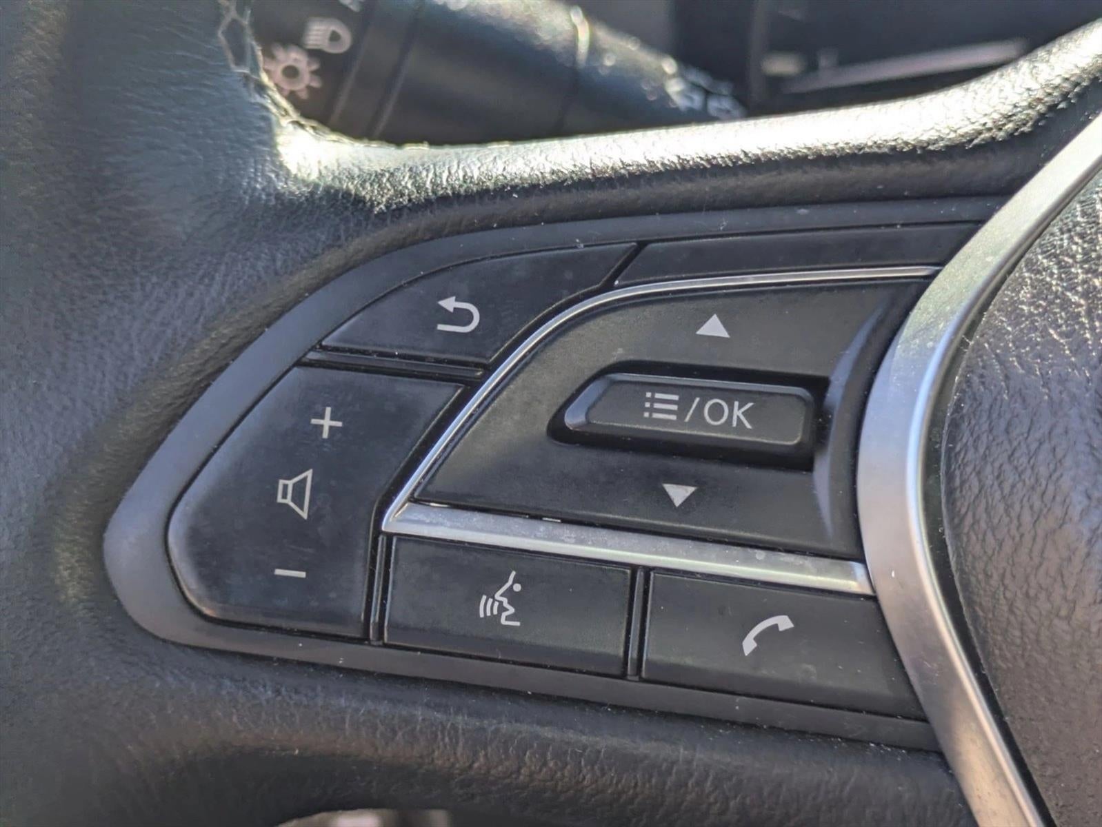 2022 INFINITI Q60 LUXE RWD