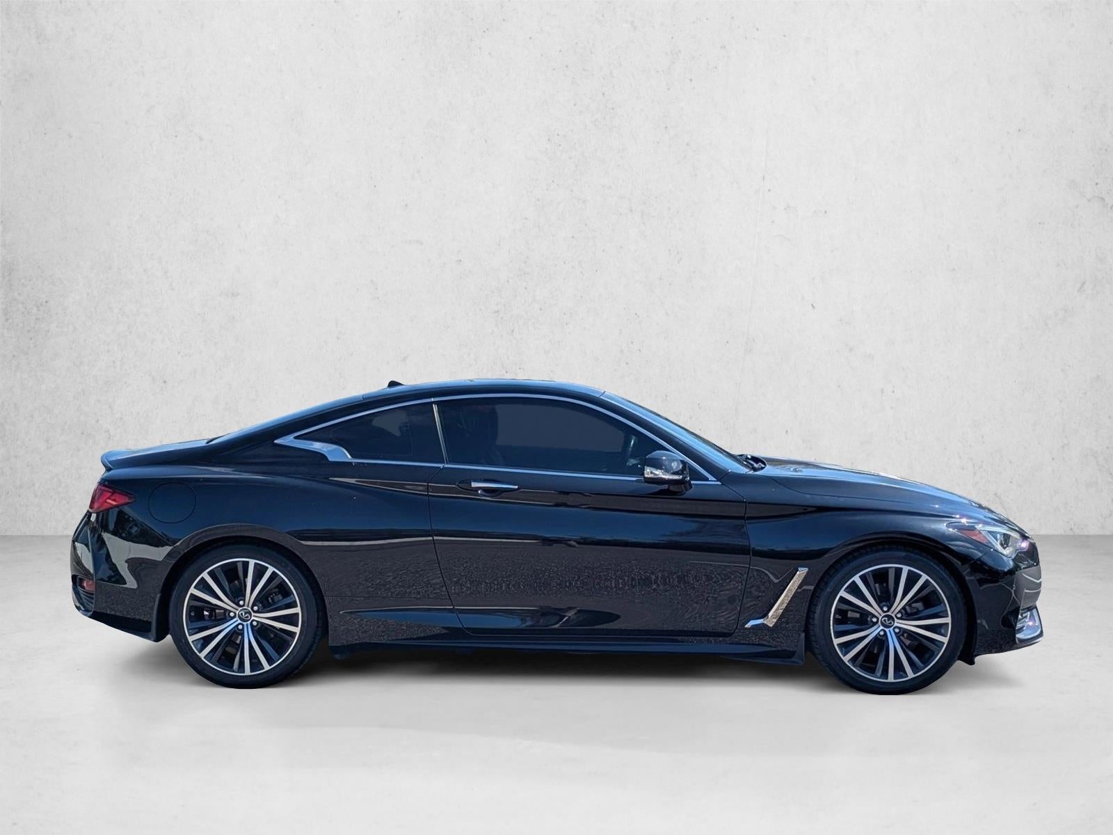 2022 INFINITI Q60 LUXE RWD