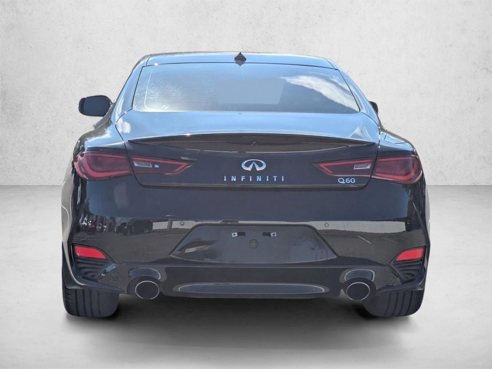 2022 INFINITI Q60 LUXE RWD