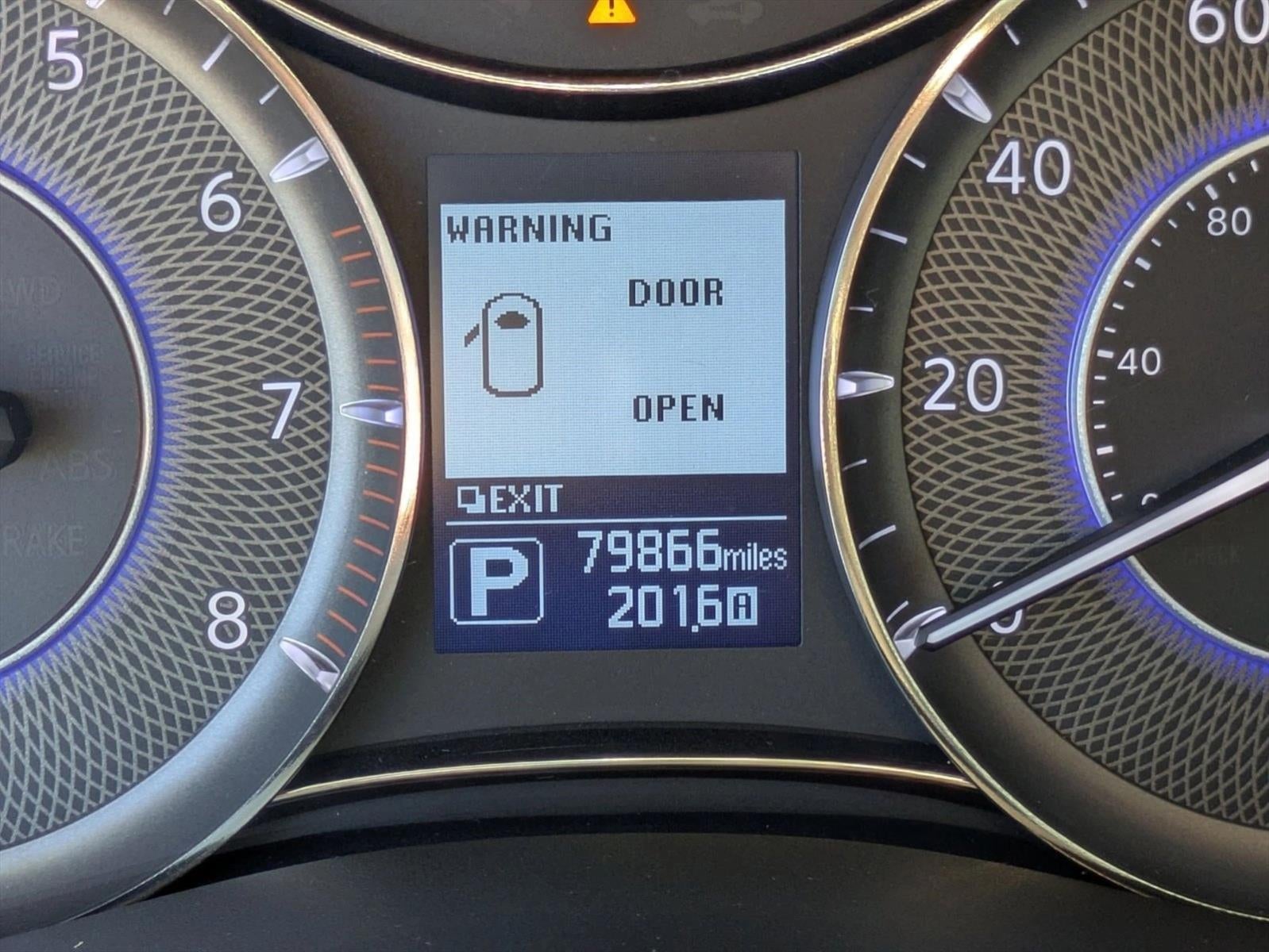 2014 INFINITI QX80 2WD 4dr