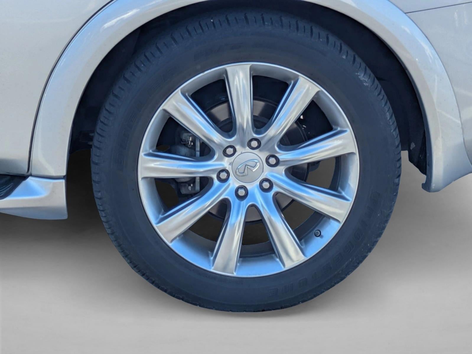 2014 INFINITI QX80 2WD 4dr