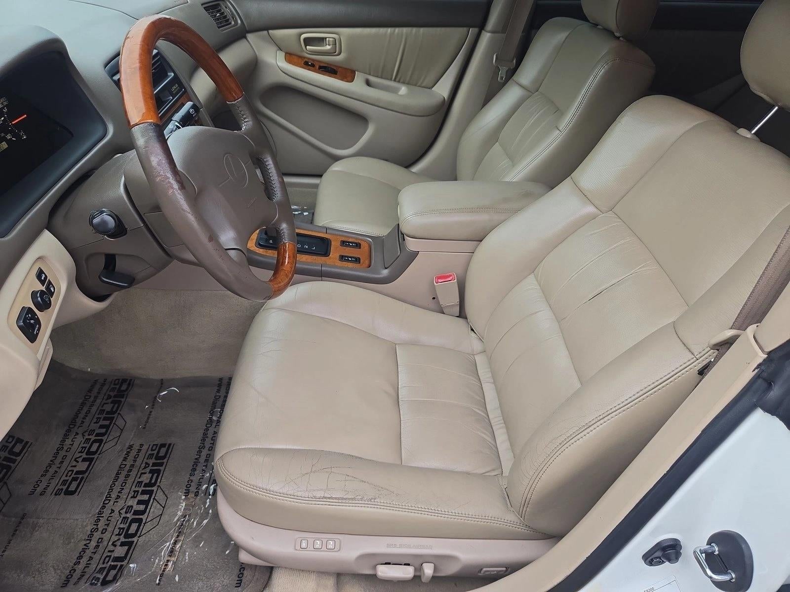 2000 Lexus ES 300 