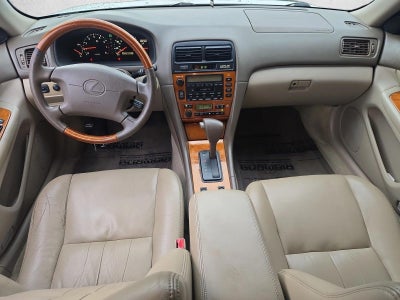 2000 Lexus ES 300 