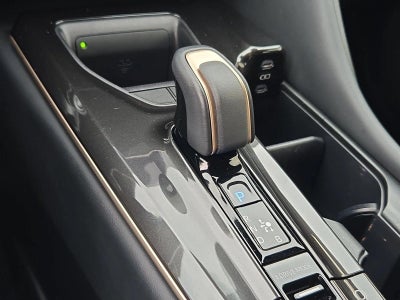 2024 Toyota Crown Limited AWD (Natl)