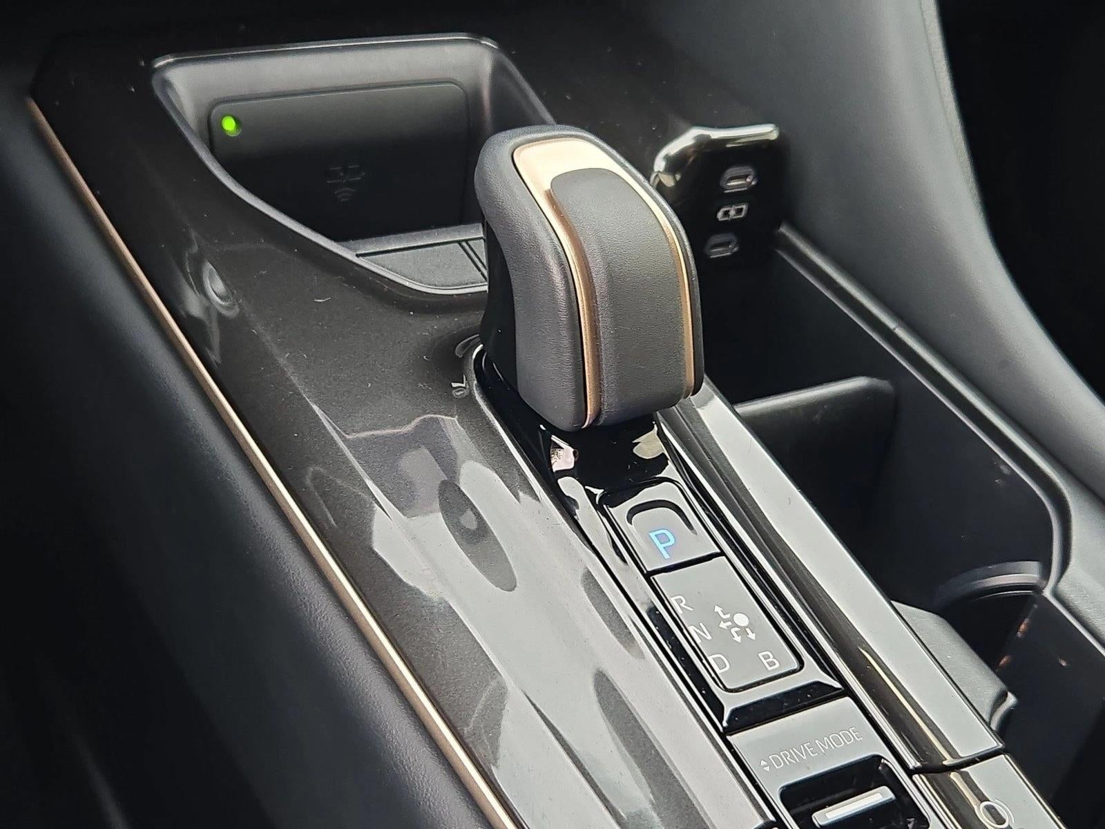 2024 Toyota Crown Limited AWD (Natl)