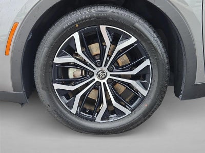 2024 Toyota Crown Limited AWD (Natl)