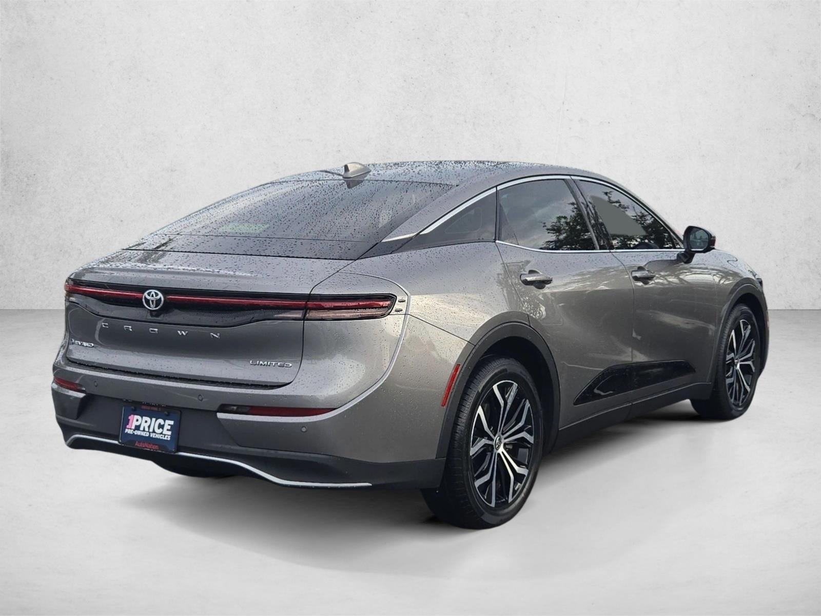 2024 Toyota Crown Limited AWD (Natl)