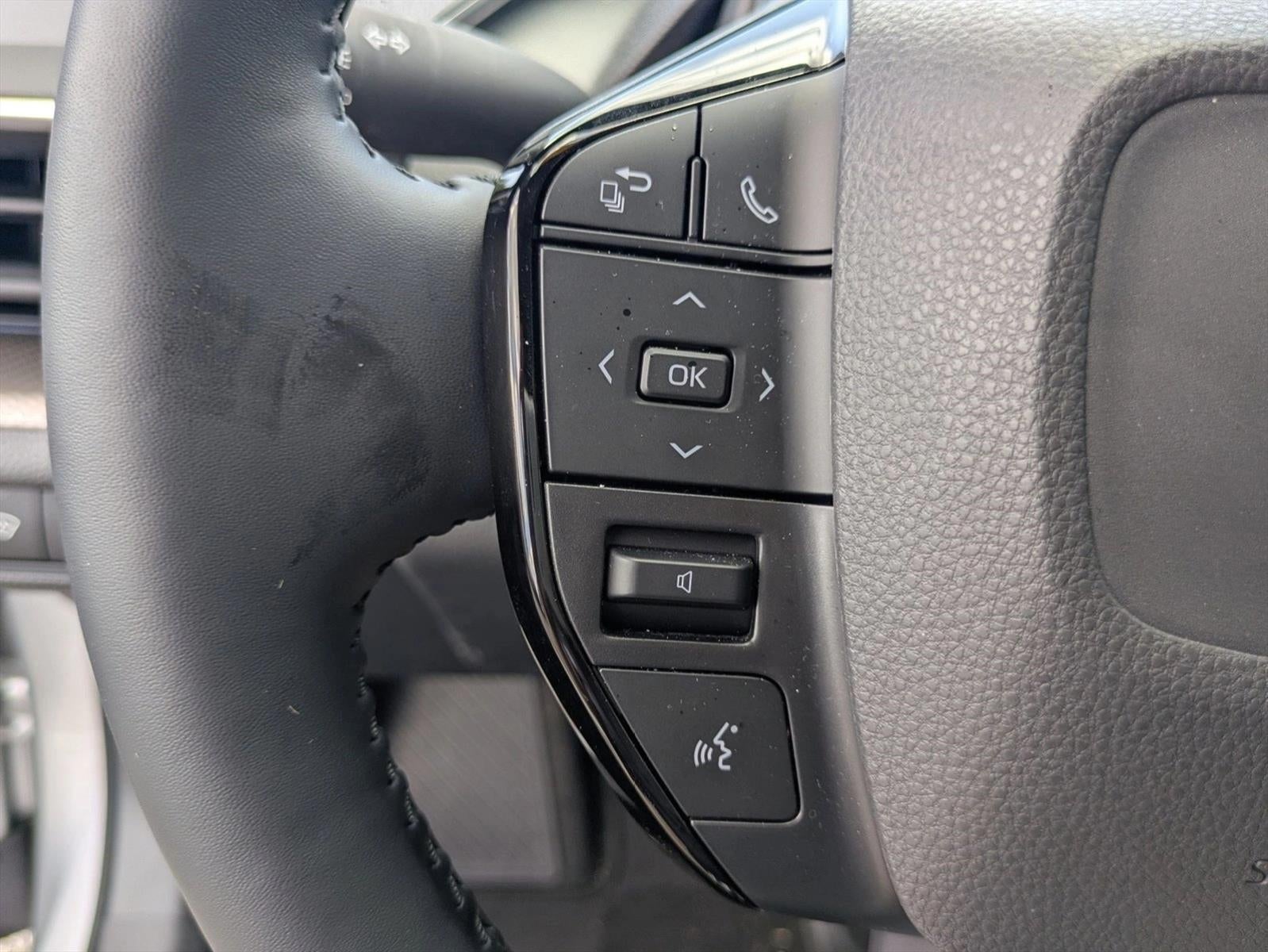 2026 Toyota Prius XLE (Natl)