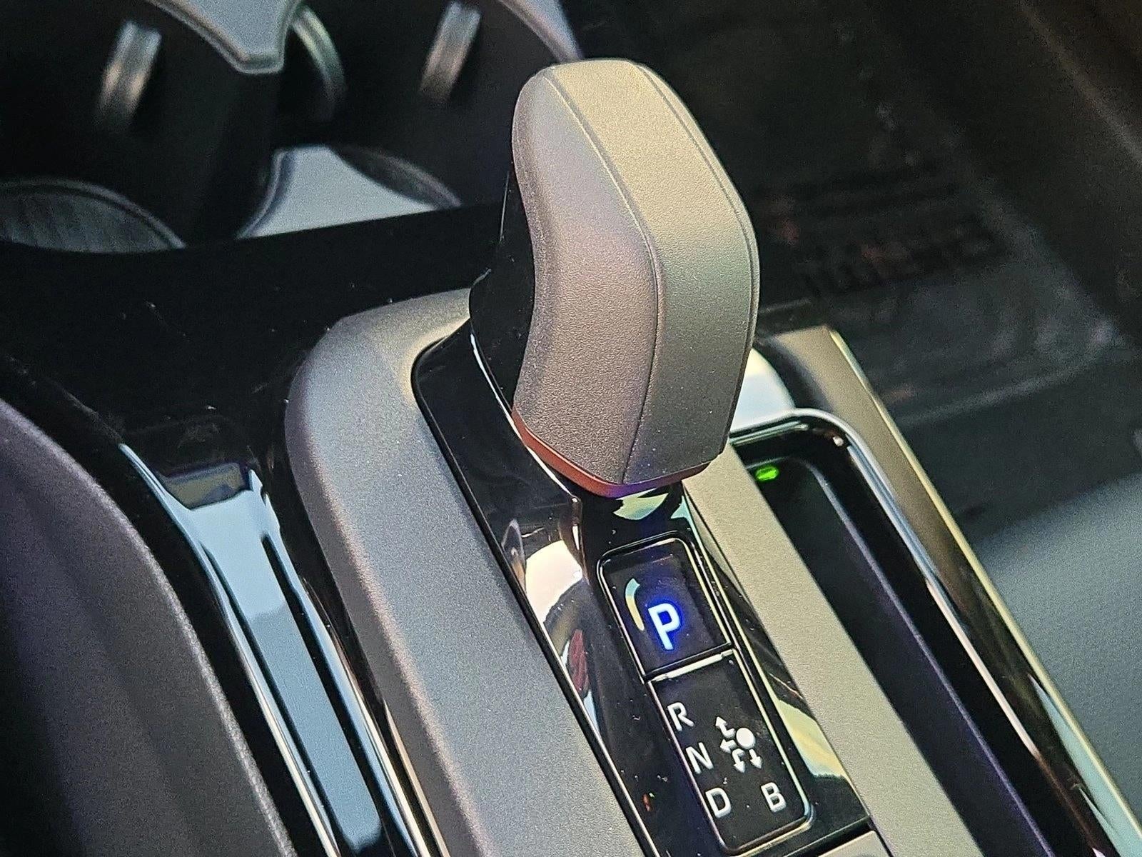 2026 Toyota Prius Plug-In Hybrid XSE (Natl)