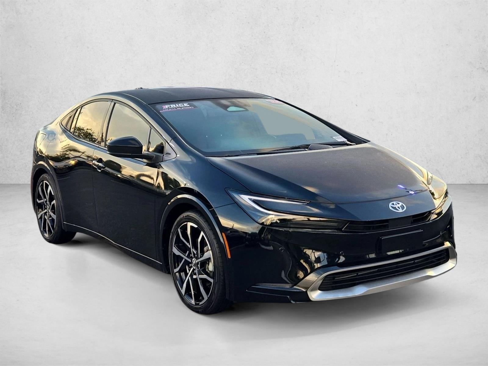 2026 Toyota Prius Plug-In Hybrid XSE (Natl)