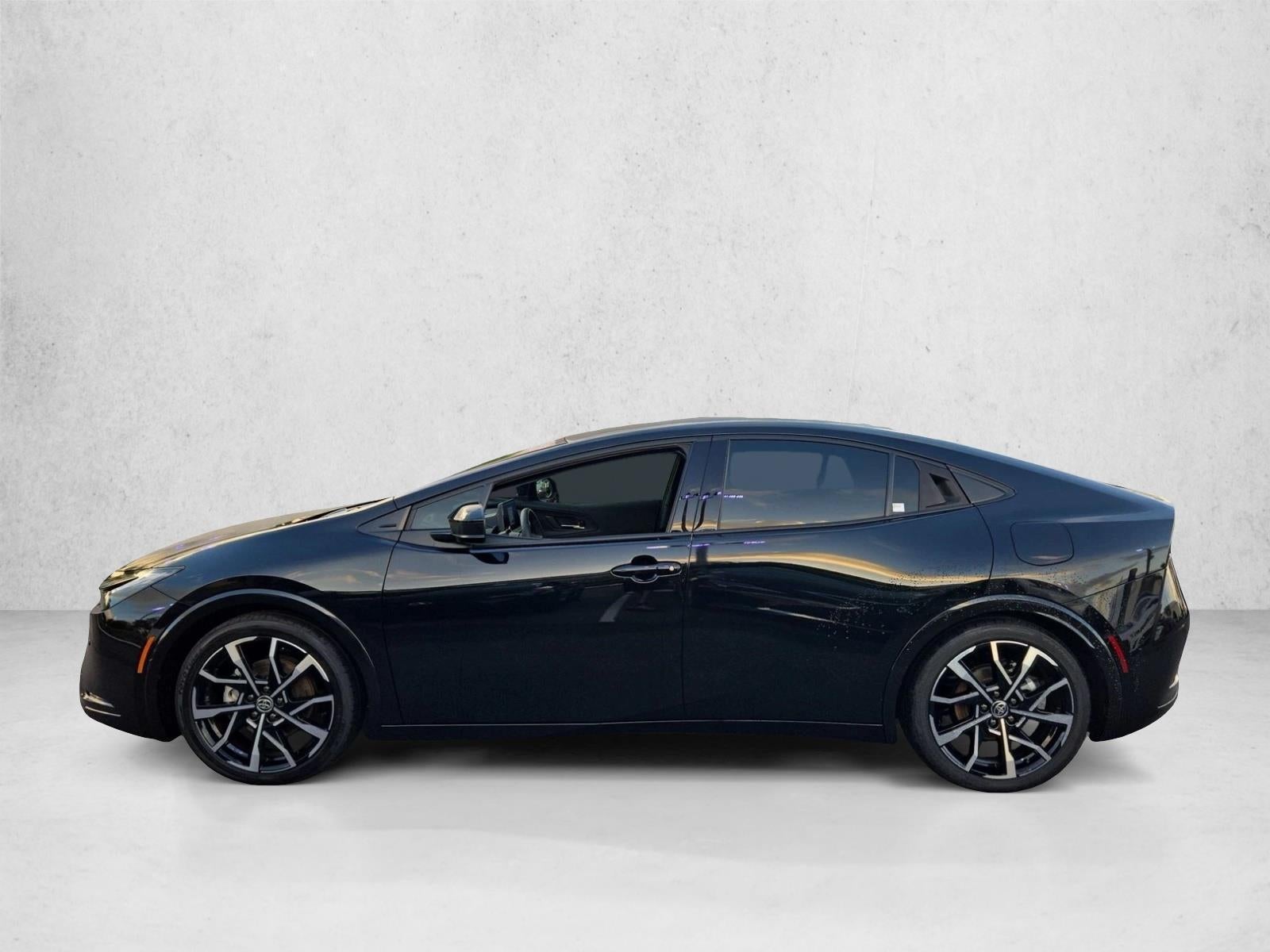 2026 Toyota Prius Plug-In Hybrid XSE (Natl)