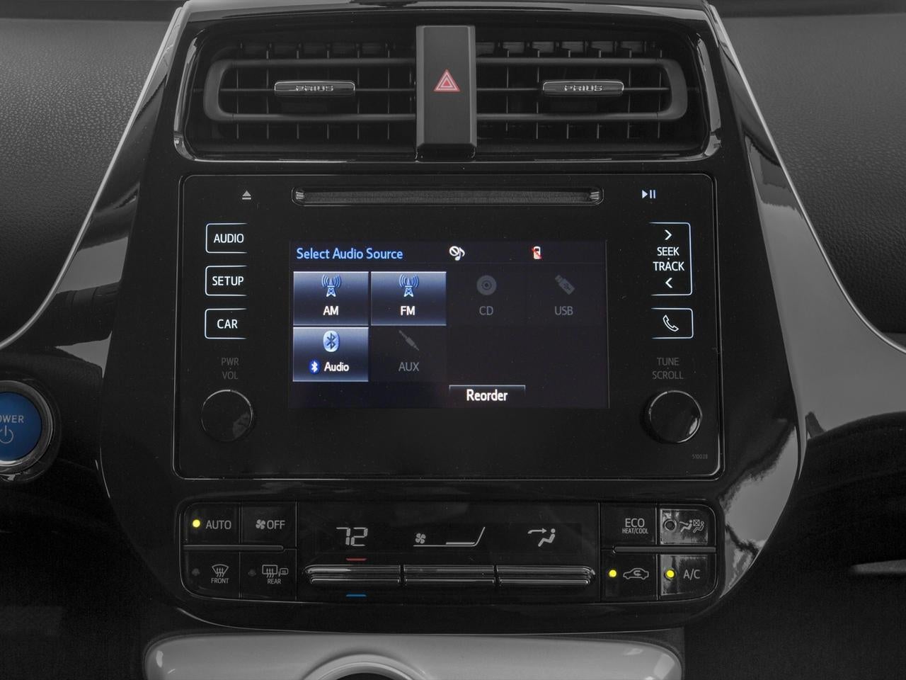 2017 Toyota Prius Three (Natl)