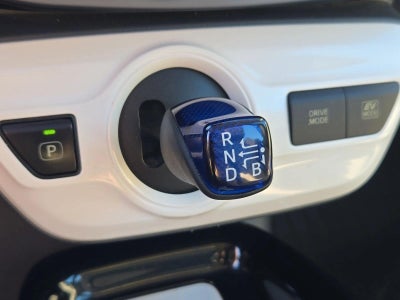 2016 Toyota Prius 5dr HB Three (Natl)