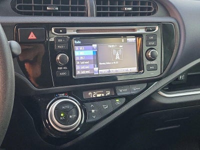 2015 Toyota Prius c 5dr HB Two (Natl)