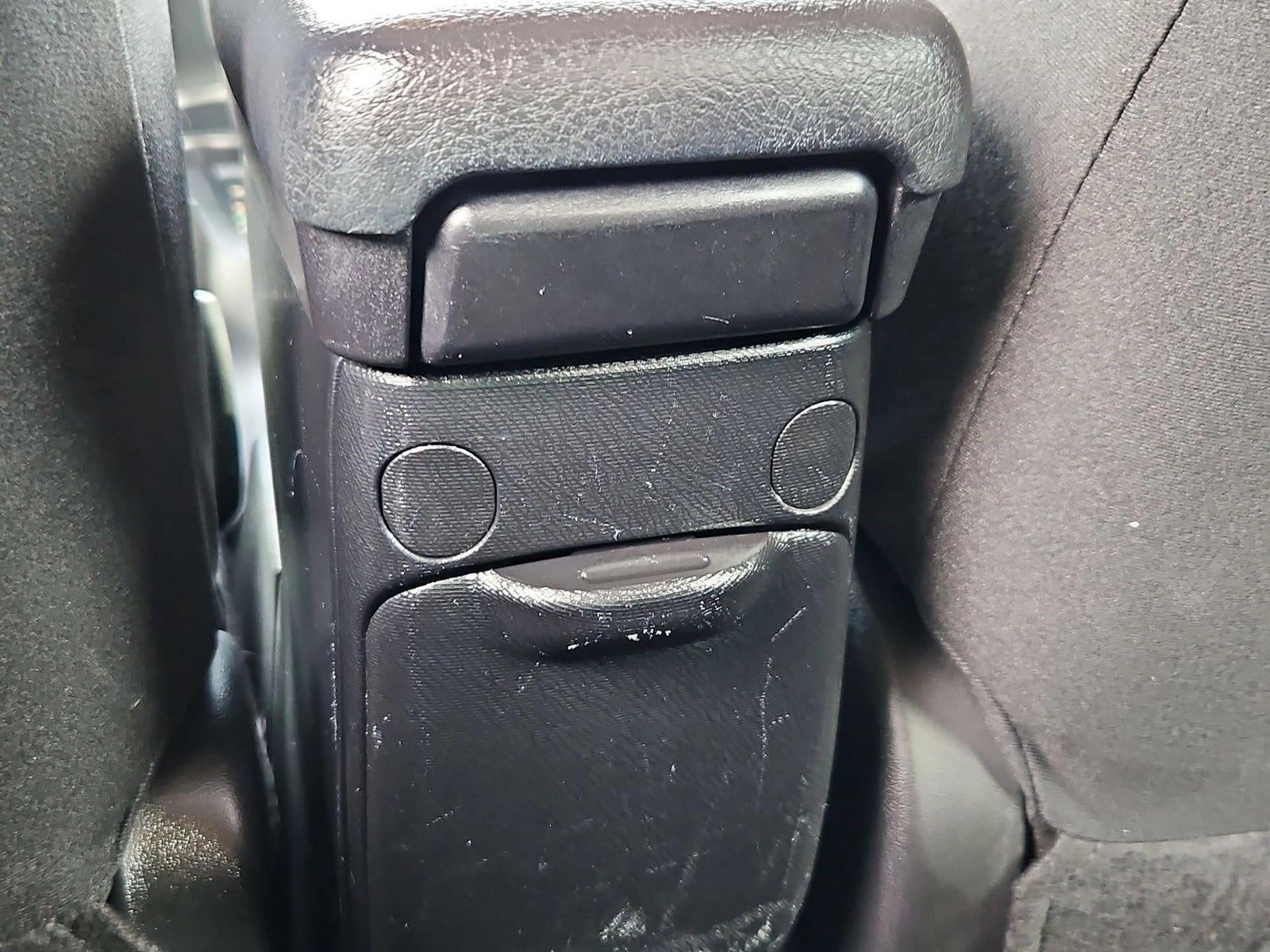 2015 Toyota Prius c 5dr HB Two (Natl)