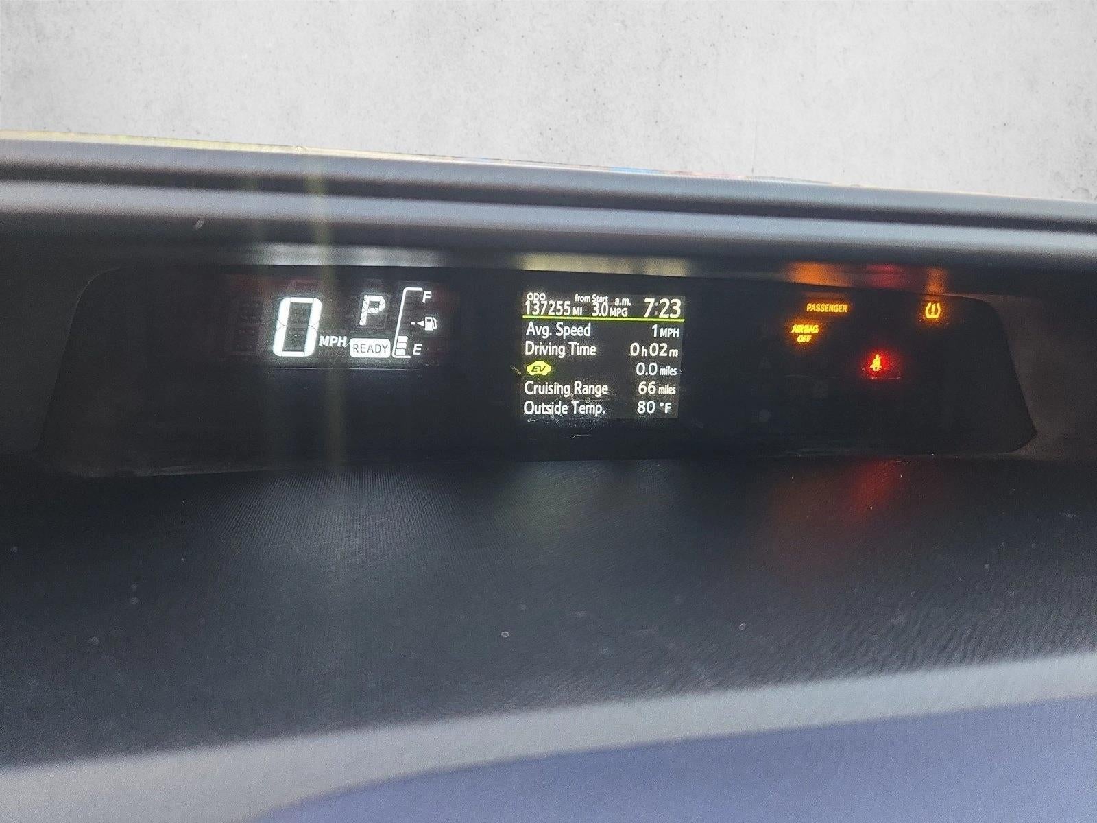 2015 Toyota Prius c 5dr HB Two (Natl)