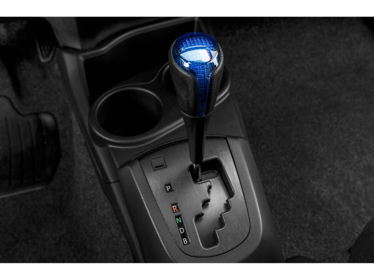2015 Toyota Prius c 5dr HB Two (Natl)